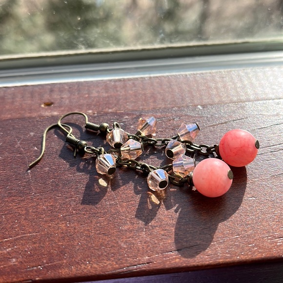 Elegant Crystal and stone earrings - Picture 1 of 4